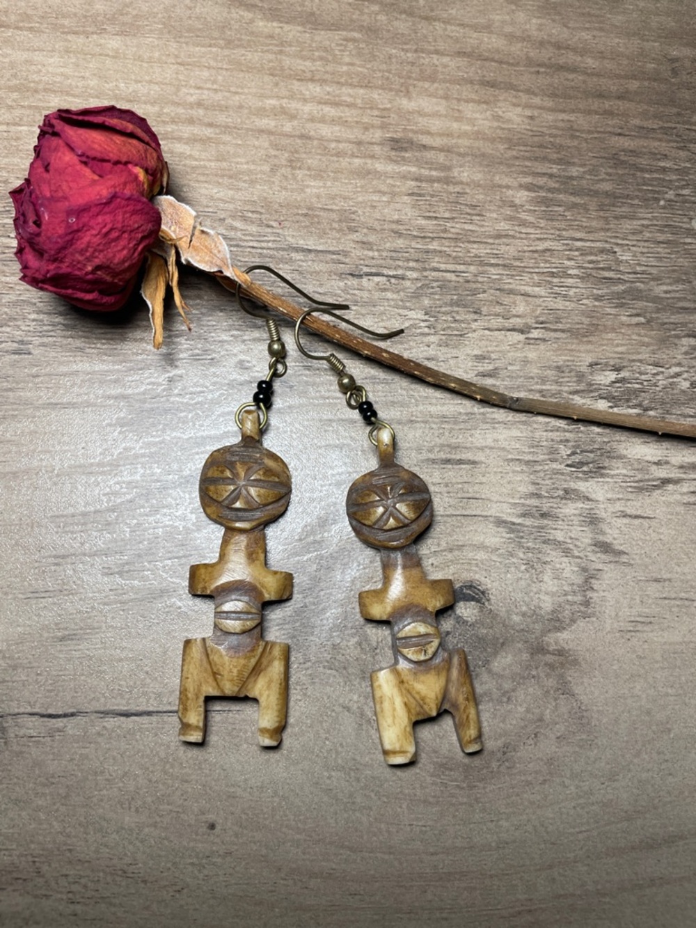 Hand-Carved Brown horn Tribal Figure Earrings - Picture 5 of 5